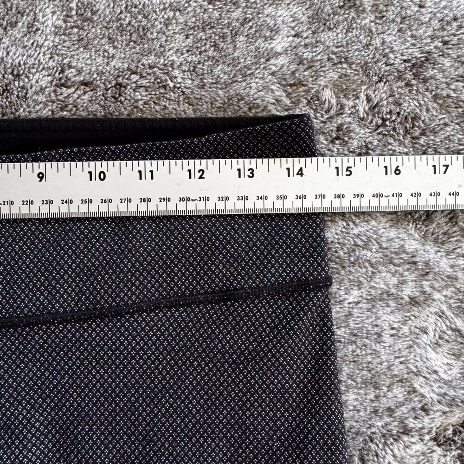 Lululemon Wunder Under Pant Sz 8 White Diamond Dot - Image 6