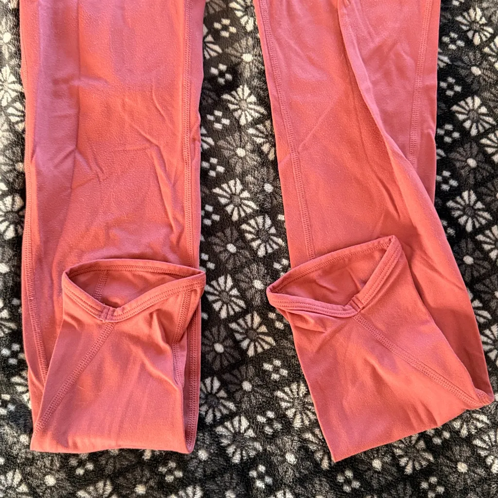 Alphalete Leggings - Image 4