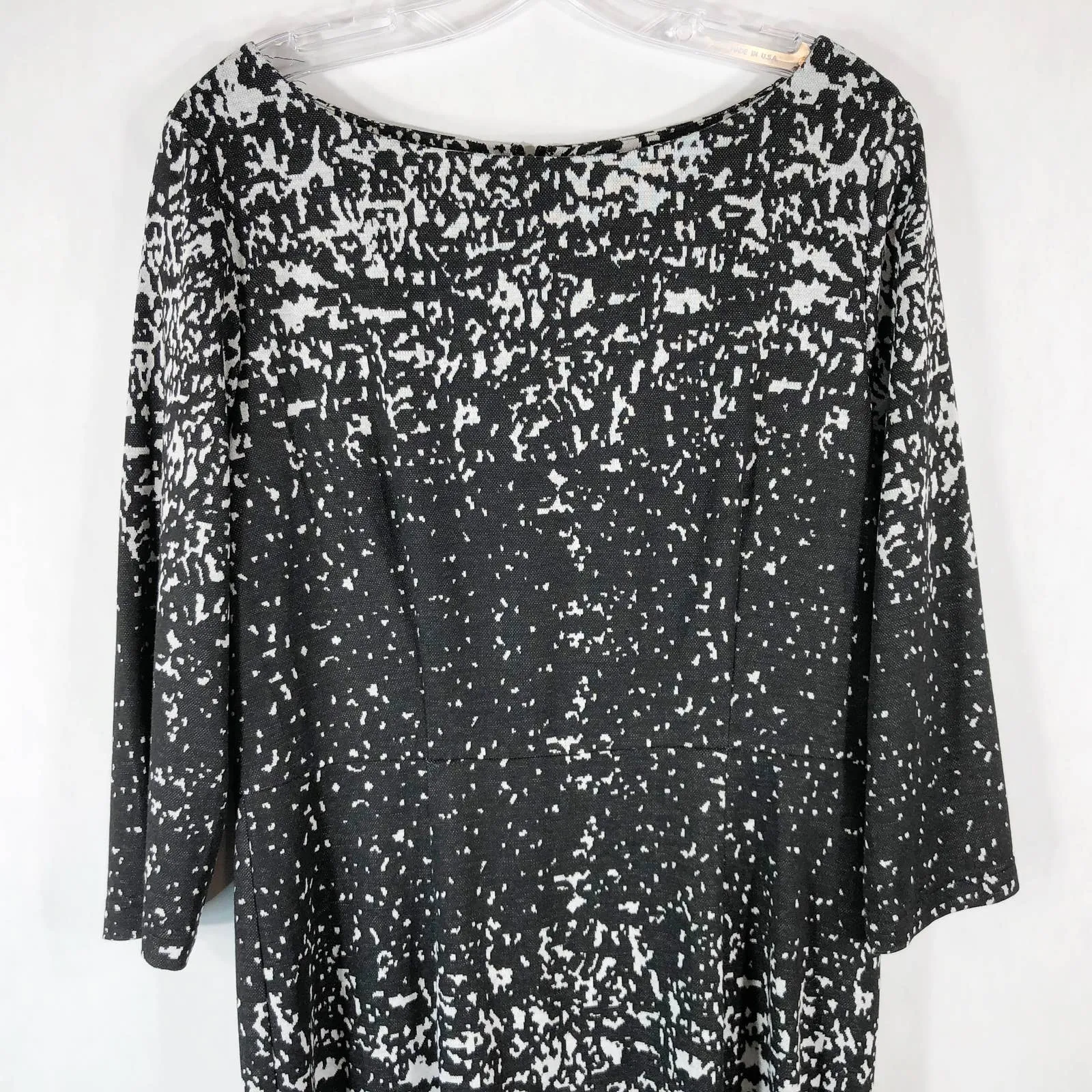 Catherine Malandrino Size 12 Dress Black Gray Shift Knee Length Knit Zip 1384 - Image 3