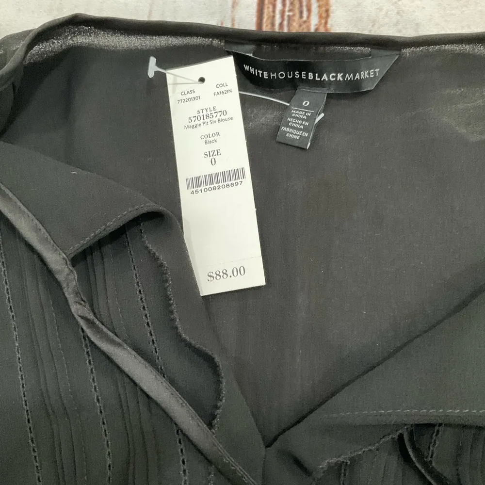 NWT WHITE HOUSE BLACK MARKET FLARE SLEEVES BLOUSE - Image 4