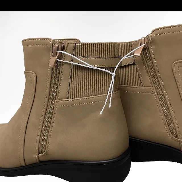 Harborsides Taupe Faux - Image 3