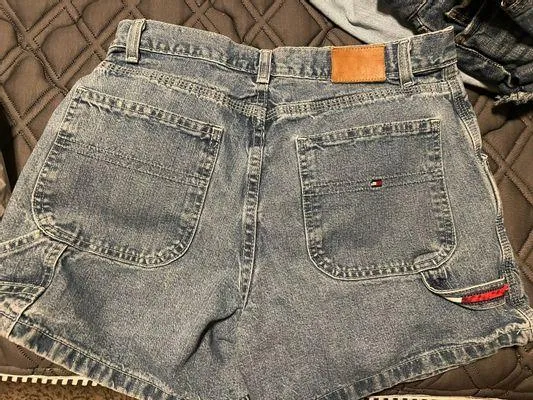 Tommy Hilfiger Shorts - Image 2