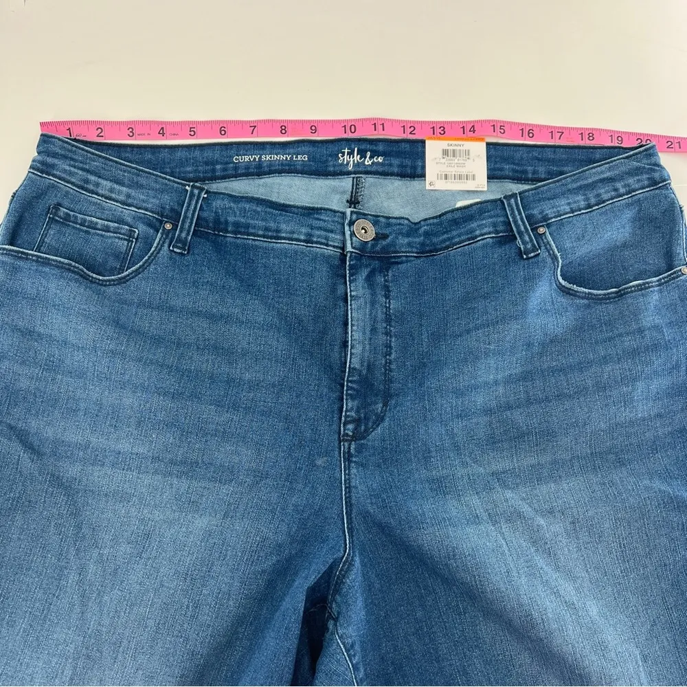 Style & Co Curvy Skinny Mid Rise Jeans in Exile Wash Size 24W NWT - Image 8