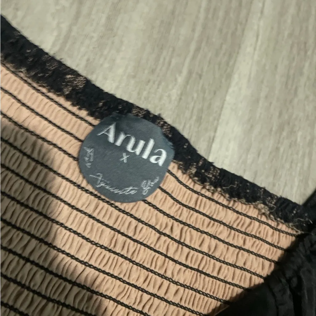 ARULA Black and Tan Lace Blouse Size XL - Image 2