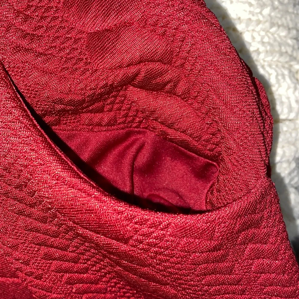 Sharagano merlot color dress with pockets size 8 - Image 4