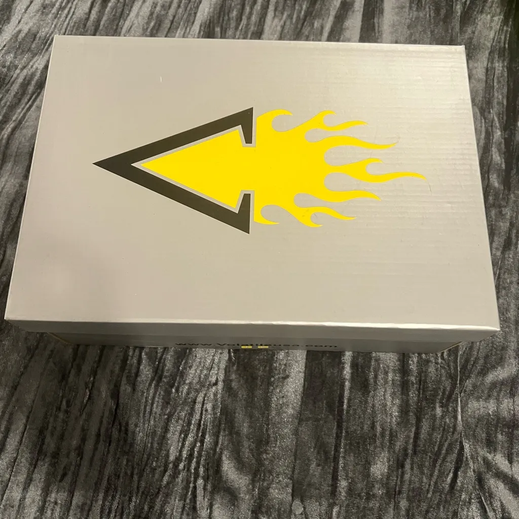 Volatile Beige Wedge Sandals Size 11 Tan - Image 4