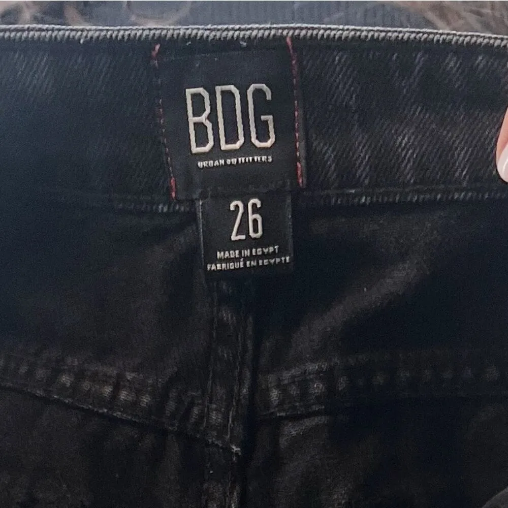 BDG Urban Outfitters Distressed Black High Waisted Mom Denim Jeans Size 26 - Image 4