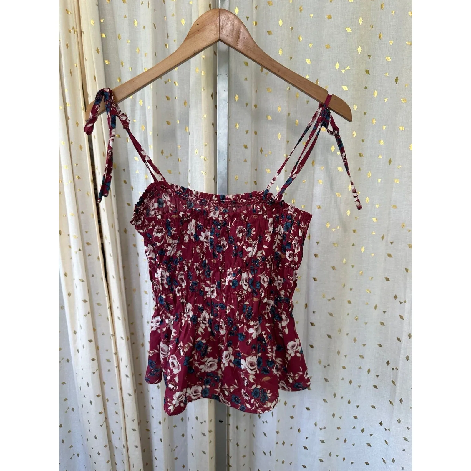 Paper Crane Women's Maroon Floral Smocked Faux Shoulder Tie Cami Top M - Image 2