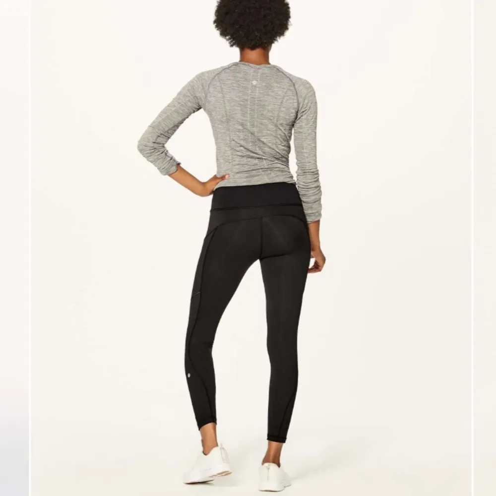 Lululemon run on tight - black leggings size 6! - Image 6
