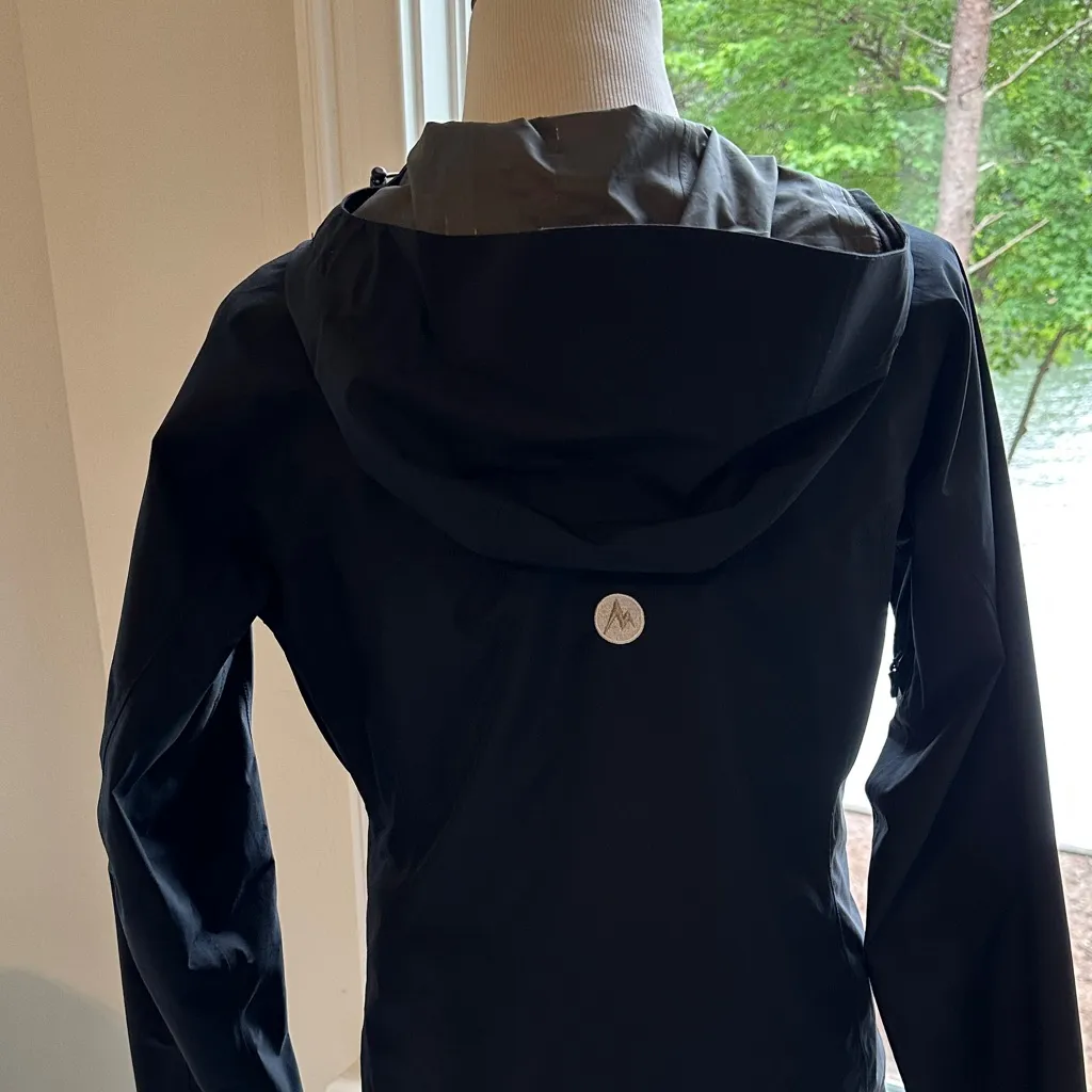 Marmot Gore Tex Women's Black Hooded Rain Jacket, Size Small, Like New - Image 5