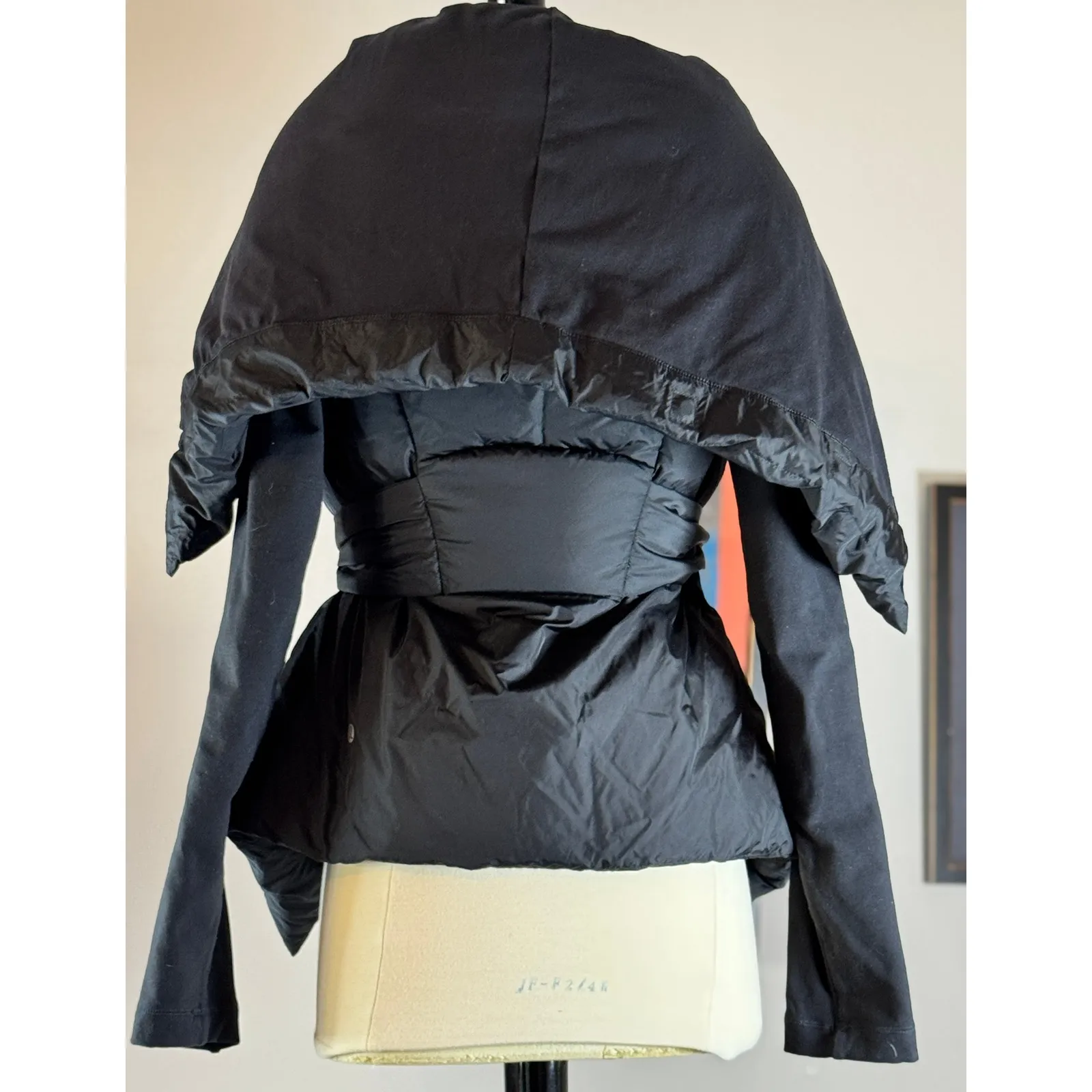 lululemon athletica Black Puffer Jacket - Image 9