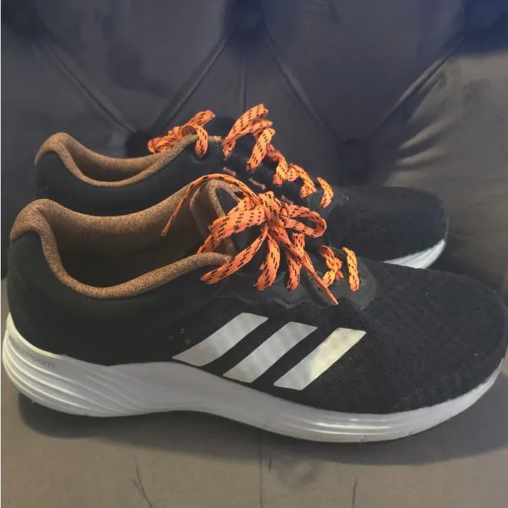 Adidas Brown Knit Fabric - Image 7