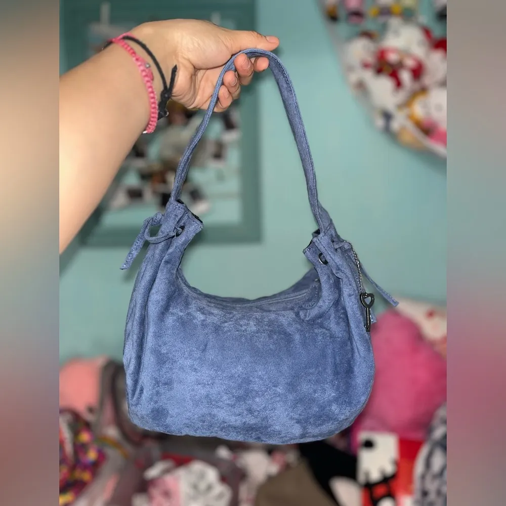 Forever By Fossil Y2K style Blue suede shoulder bag with embroidered floral - Image 6