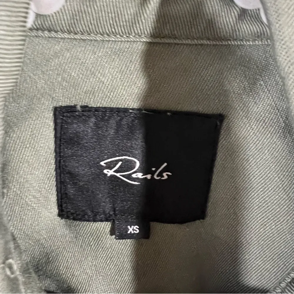 Rails Channing Sage Floral Embroidery Snap Button Long Sleeve Shirt Size XS - Image 8