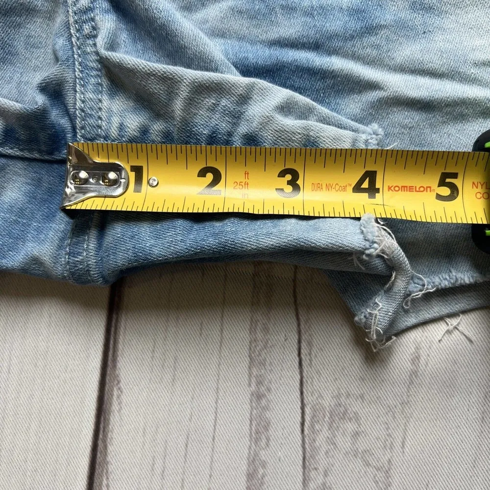 Universal Thread Denim Shorts High Rise Midi Cuffed Bleached Out Womens 2/26 NWT - Image 4
