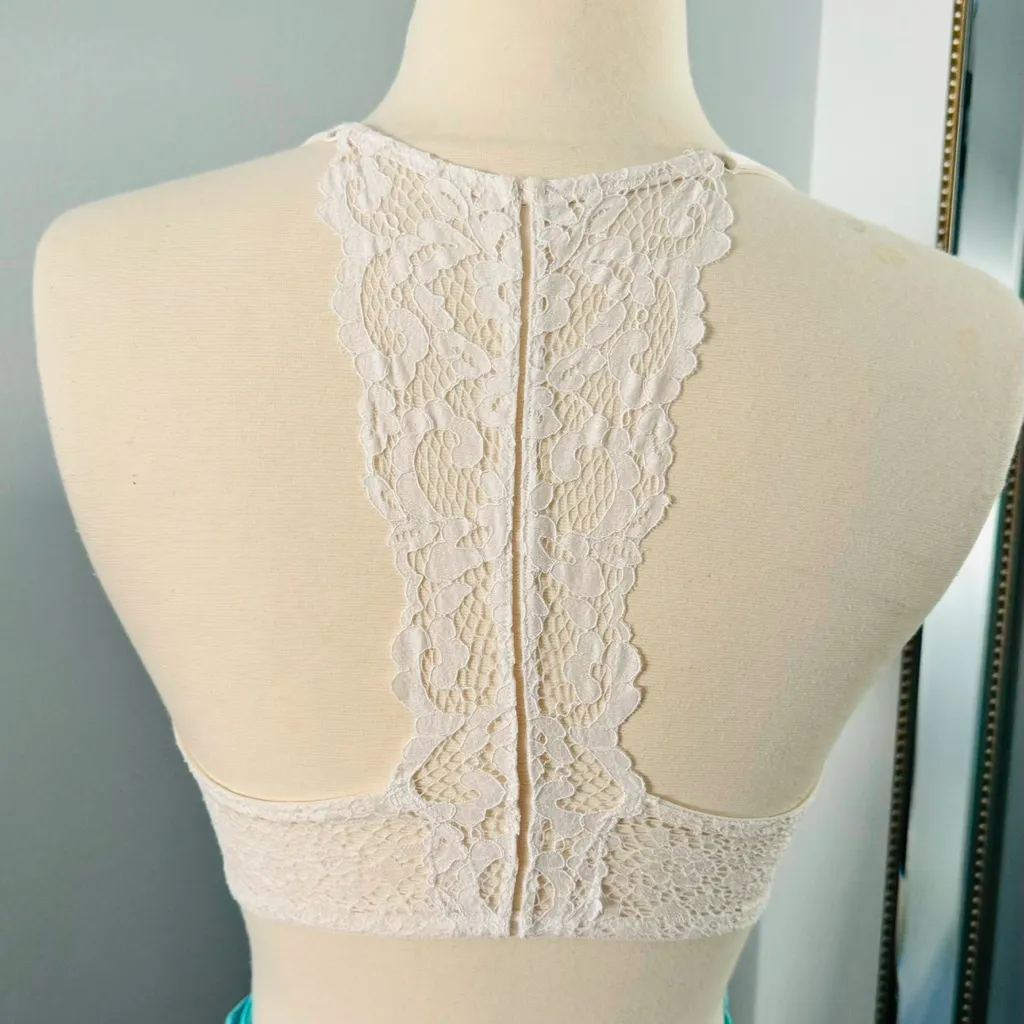 Victoria’s Secret Ivory Lace Very Sexy Push-up Bra - Image 3