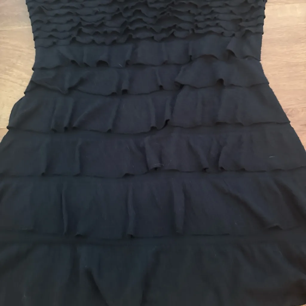 Size Medium Max Edition Solid Black Tiered Ruffled Tank Top New NWT $68 Tags - Image 3