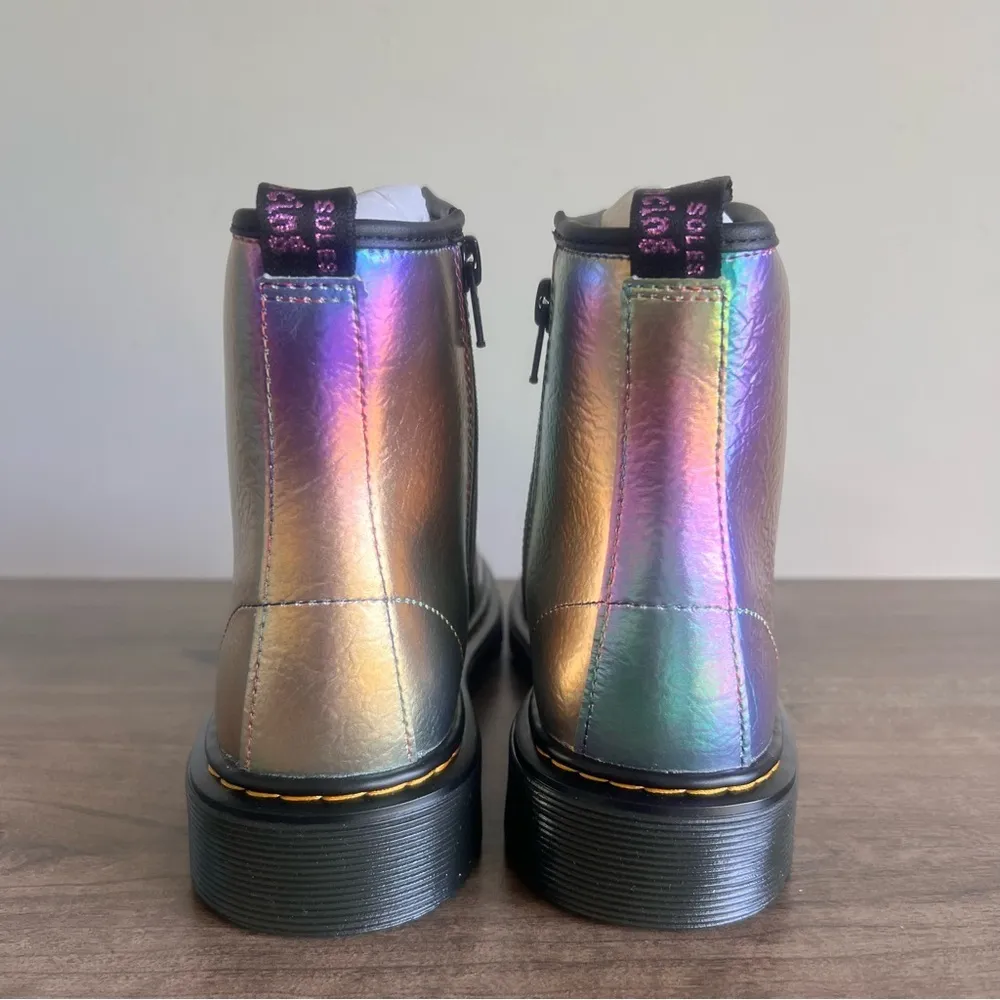 DR. MARTENS Junior 1460 Lace Up Unisex Boots Size 5 or 4#B1175 B1123 - Image 5