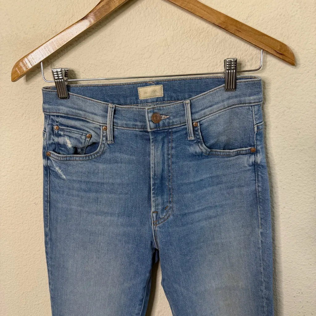 MOTHER Denim The Insider Crop Step Fray Hem Jeans Thrilling Shots Size 27 - Image 4