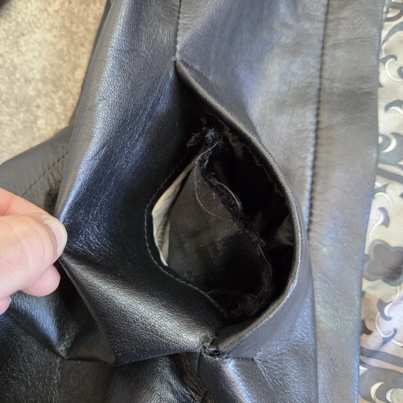 Bernardo Women's Black Zippered Leather Jacket Small Bomber Moto Soft Vintage - Image 13