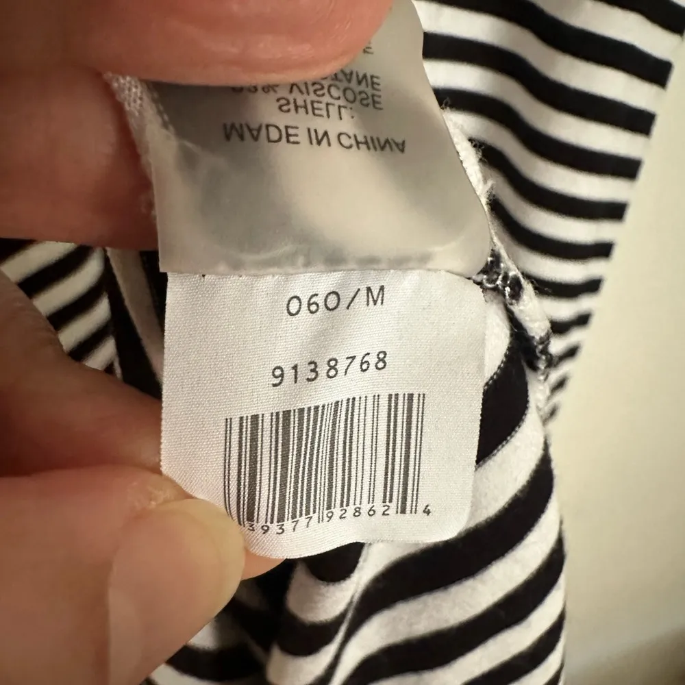 VINCE CAMUTO BLACK WHITE STRIPES RUSHED LONG DRESS. - Image 7