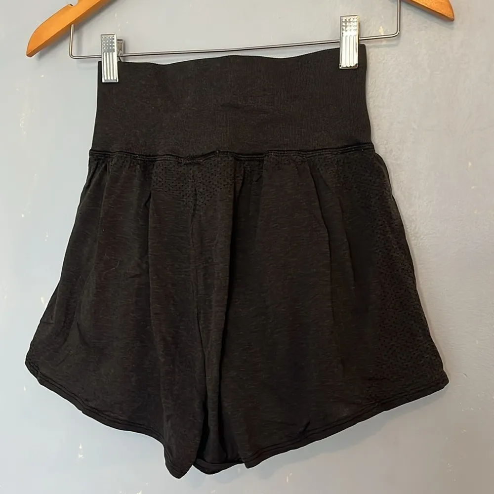 Gymshark We Do Gym Viral Seamless 2.0 2 in 1 Stretchy Layered Running Shorts - Image 6