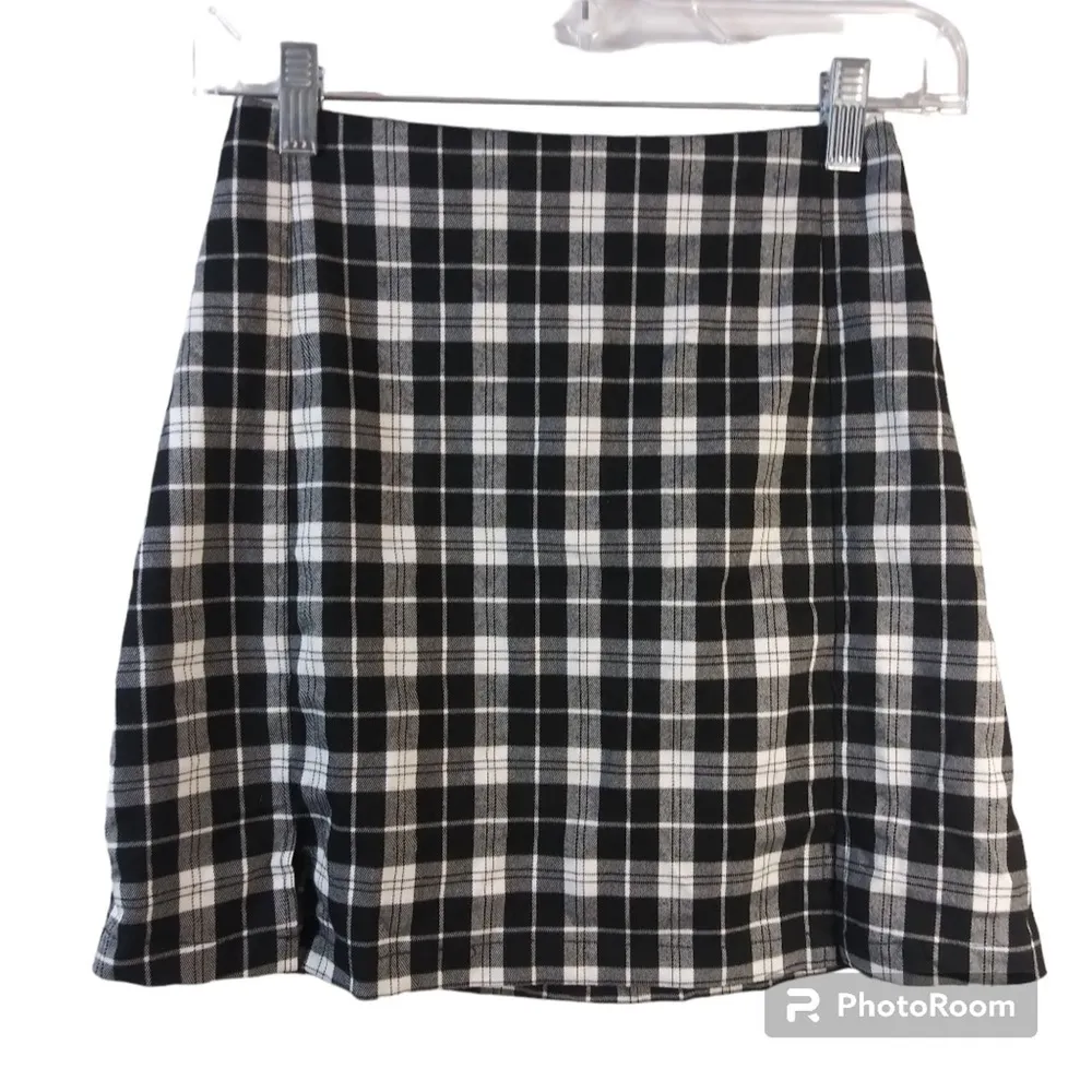 Brandy Melville Black Plaid Slit Hem Mini Skirt - Image 2
