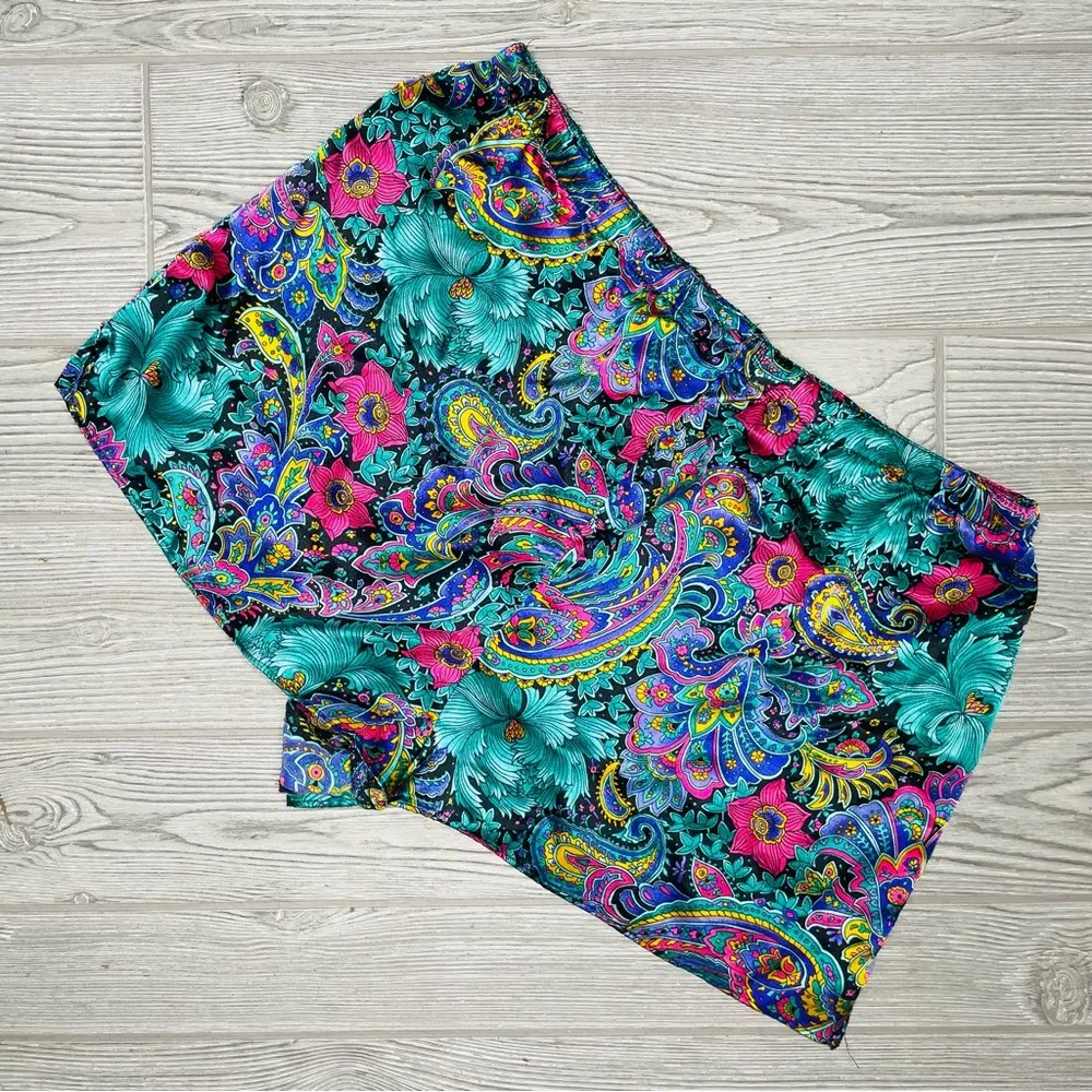 Vintage floral damask print silky pajama set with matching robe shorts top robe Green Size M - Image 5