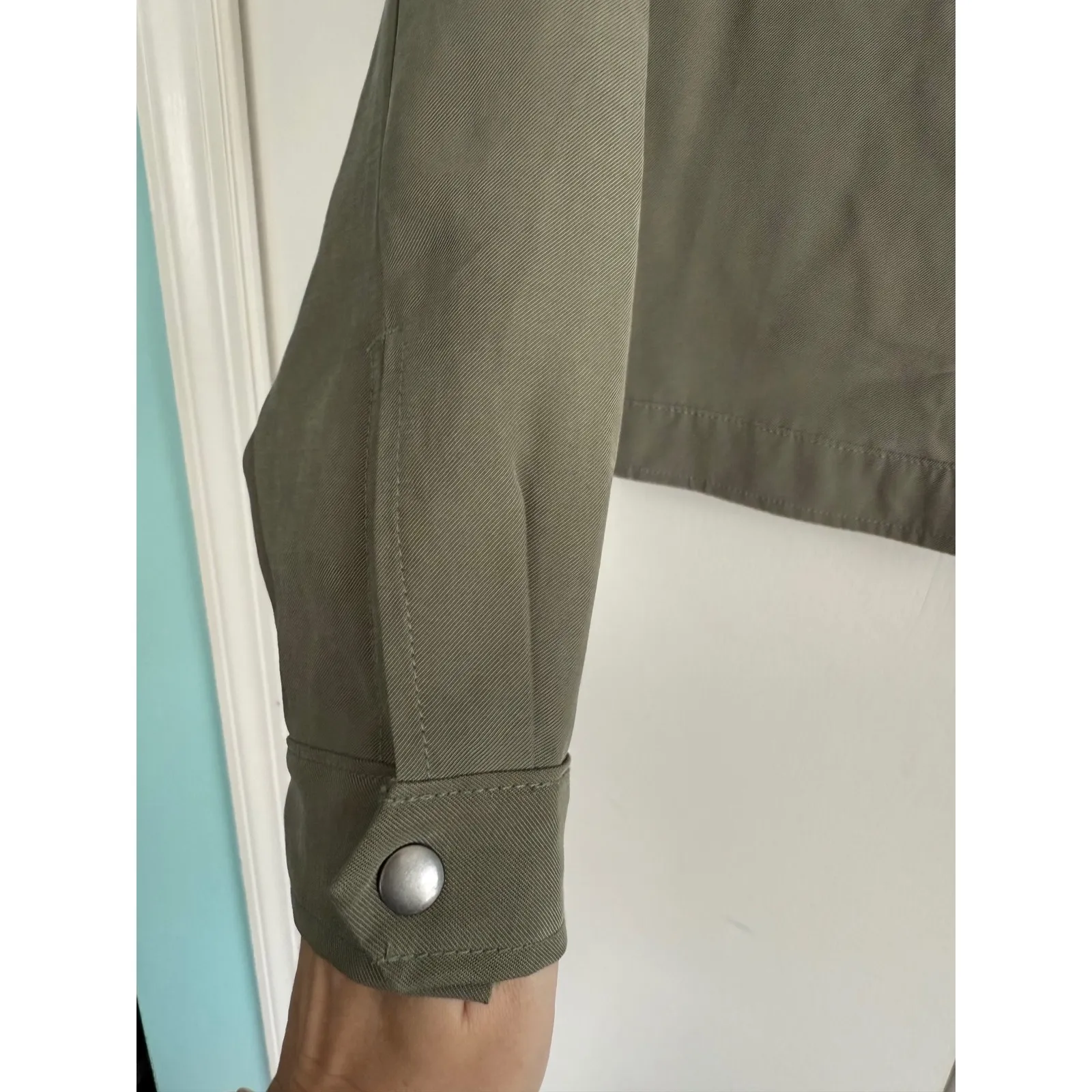 Old Navy Women's Olive Green Utility Jacket Button Front Collar Size S‎ - Image 2