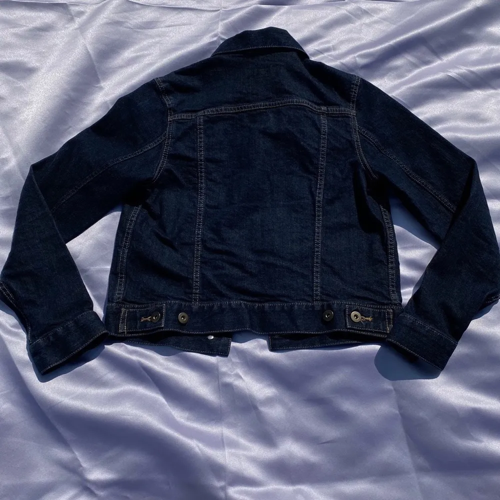 Uniqlo deep denim blue jean jacket Women’s XS - Image 2