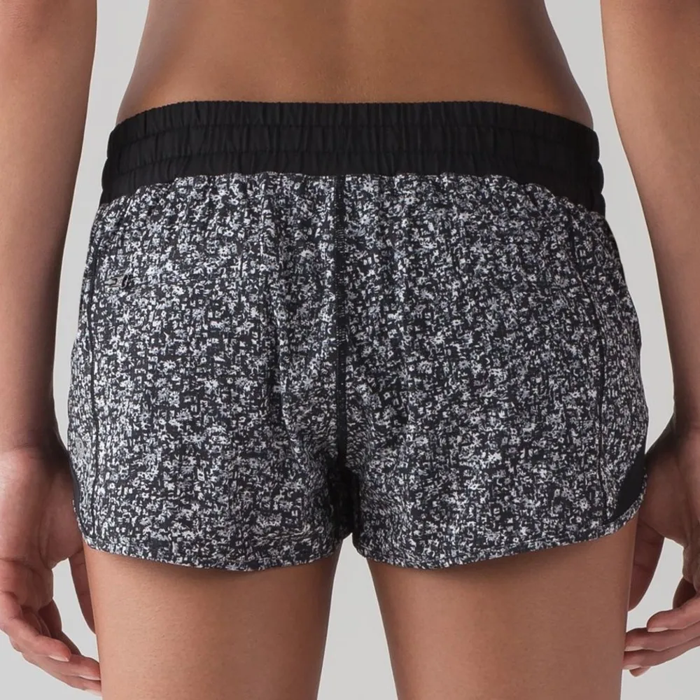 Lululemon Hotty Hot Short - Image 2