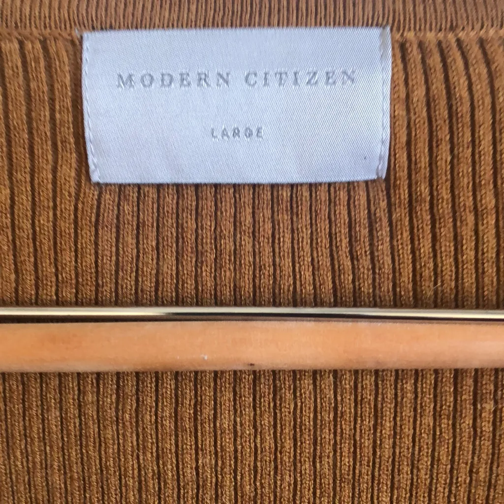 MODERN CITIZEN Brown Ribbed Sweater. - Image 4