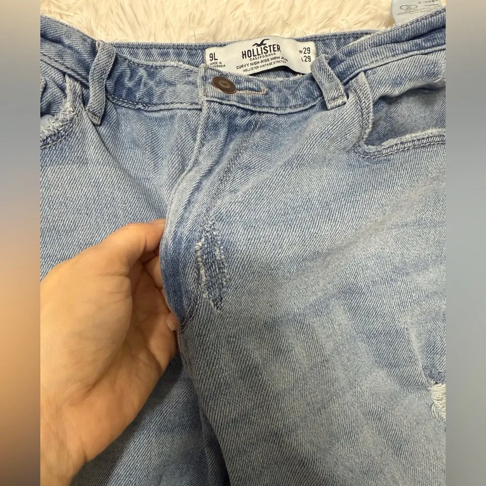 HOLLISTER High-Rise Mom Jean Curvy Distressed Ripped Blue Ankle Stretch size 9 - Image 12