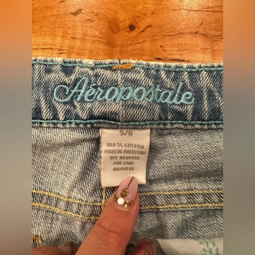 EUC Aeropostale Womens Capri Jeans LIGHT Blue Pockets Denim - Image 4