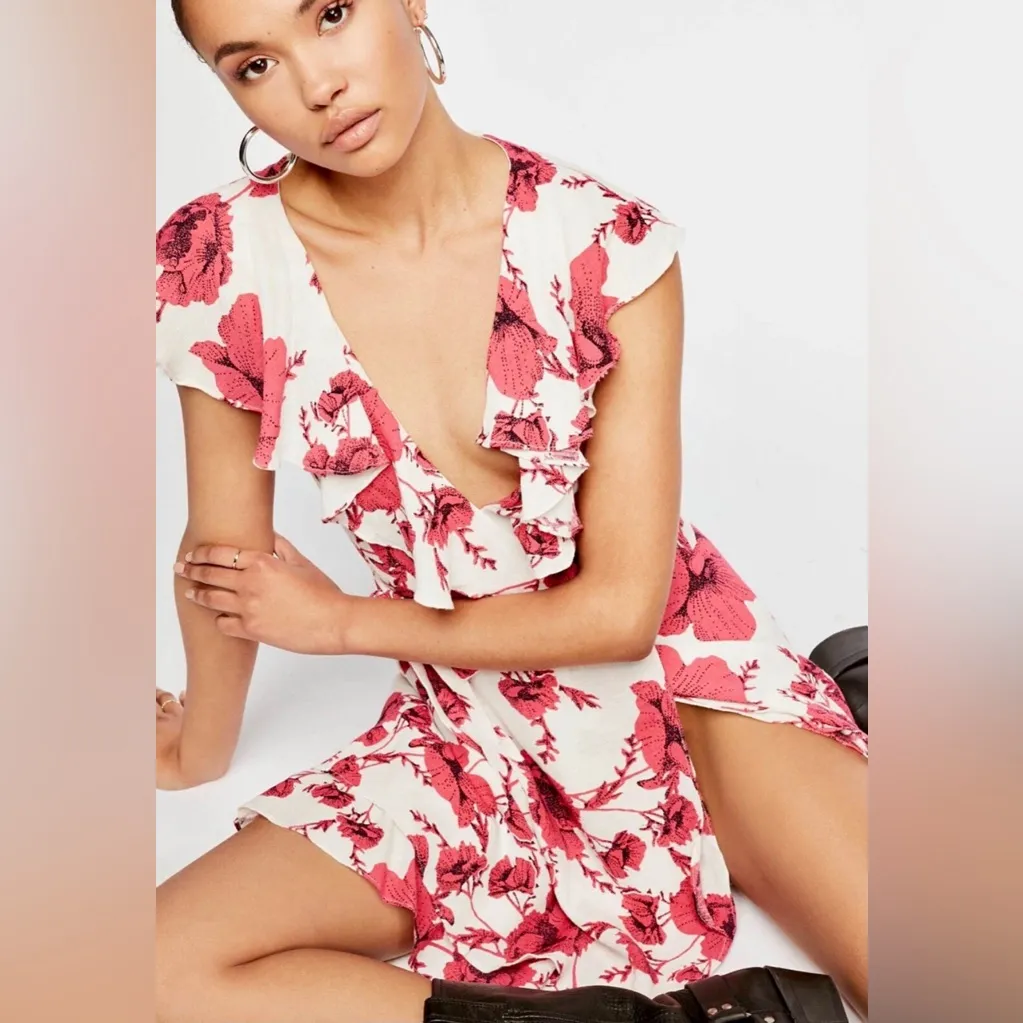 FREE PEOPLE FRENCH QUARTER BOHO MINI WRAP DRESS Flutter White Red sz XS - Image 2