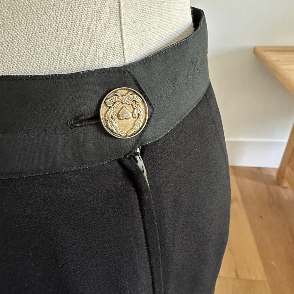 Vintage Moschino!  Black pencil skirt with side ribbon and bow - size 4/6 - Image 14