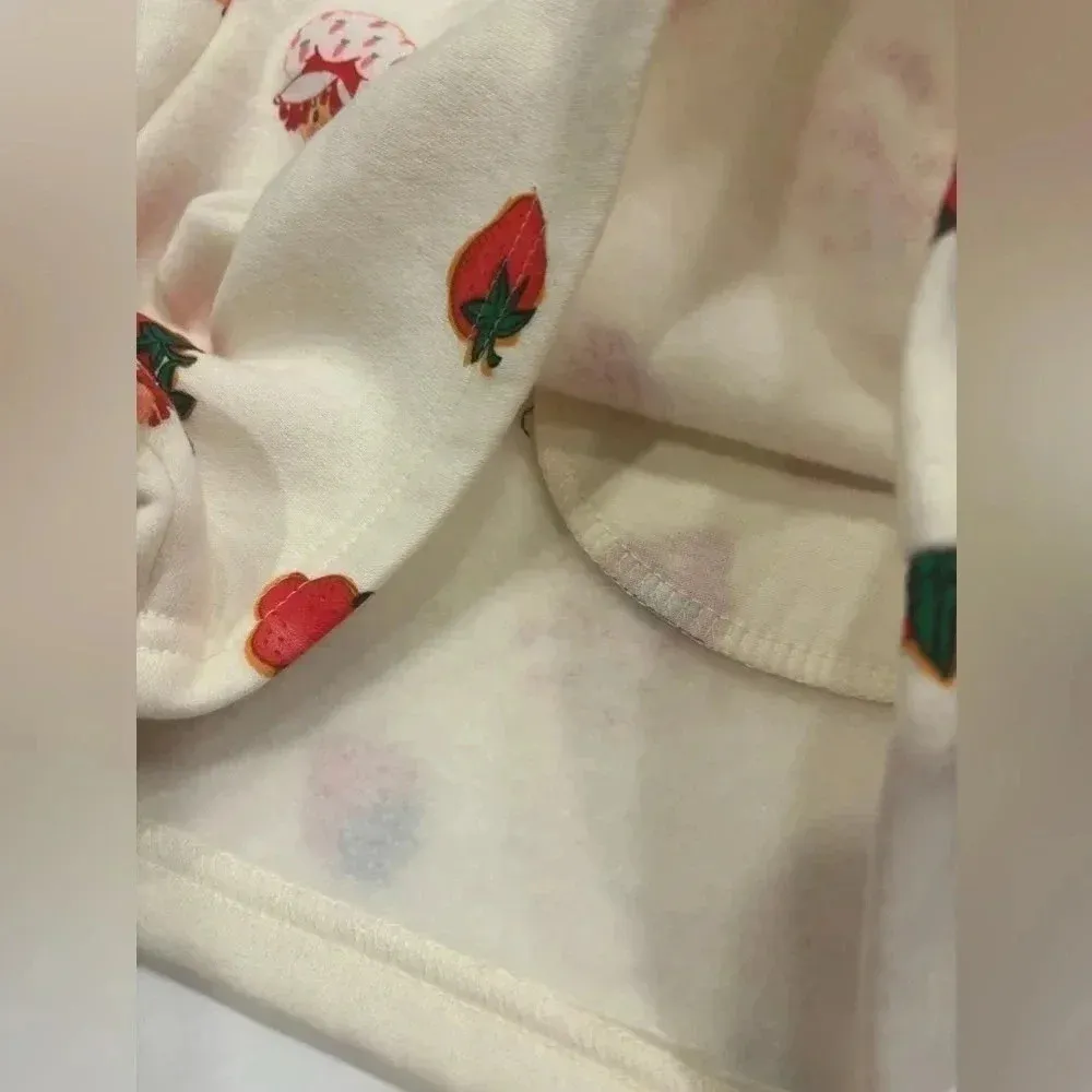 Strawberry Shortcake Shorts NWOT Juniors Size L Red - Image 2