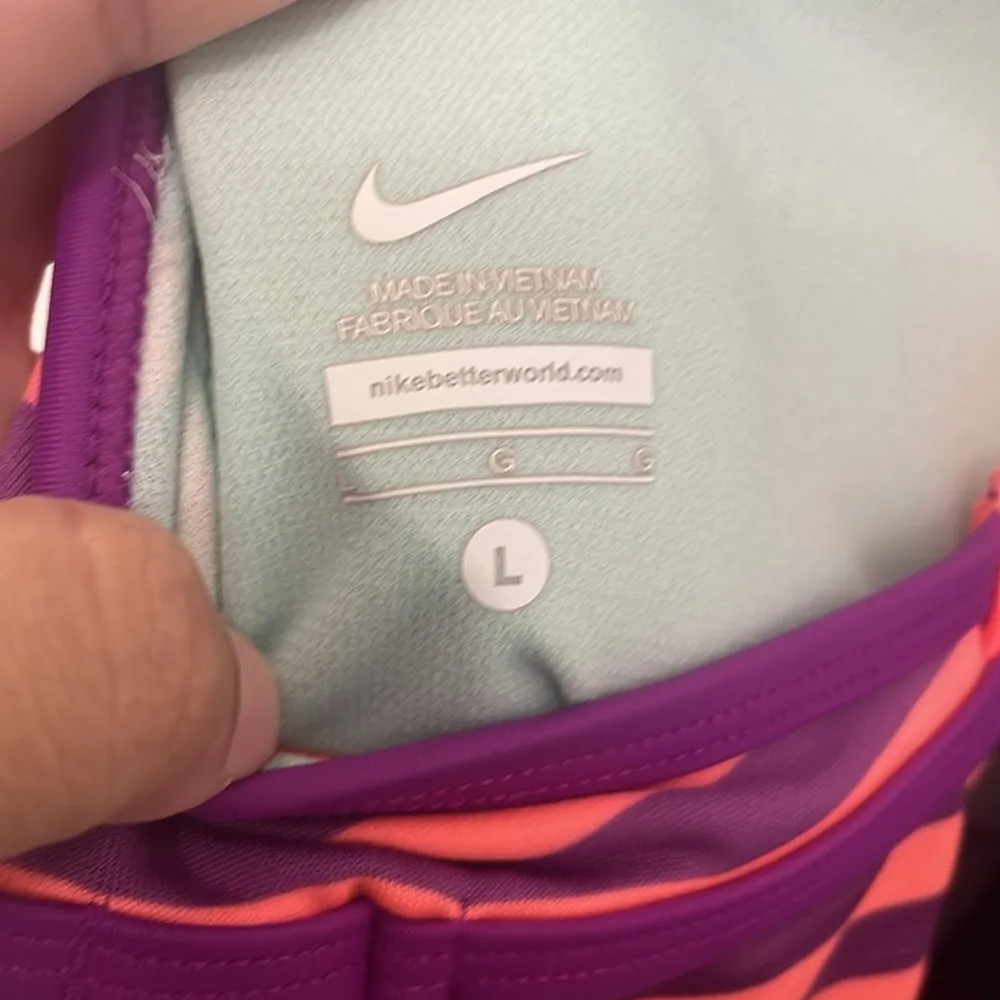 Nike spaghetti strap sport top size large - Image 4