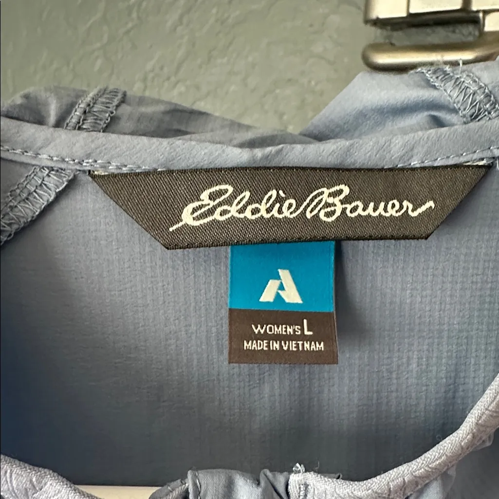 Eddie Bauer Sky Blue Windbreaker ultra light packable - Image 2