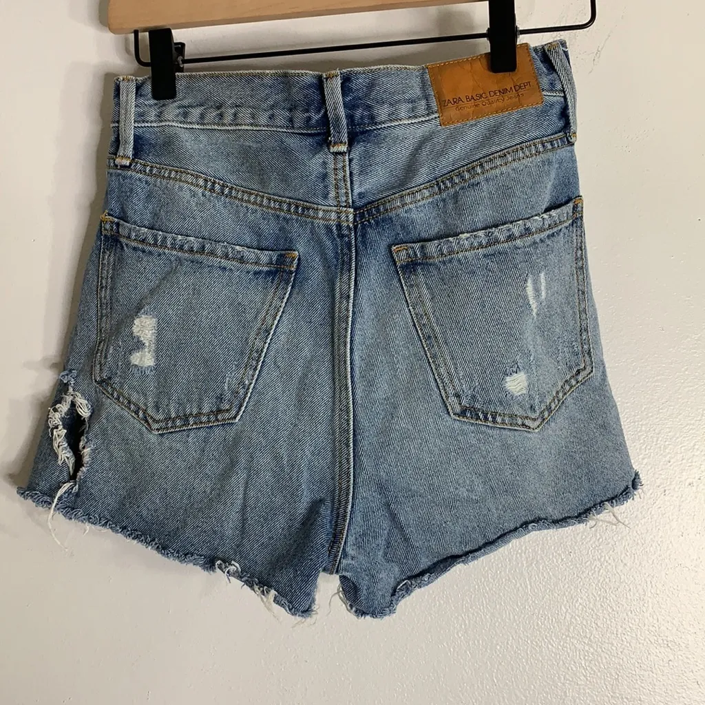 ZARA  basic‎ denim jean shorts distressed button fly - Image 2