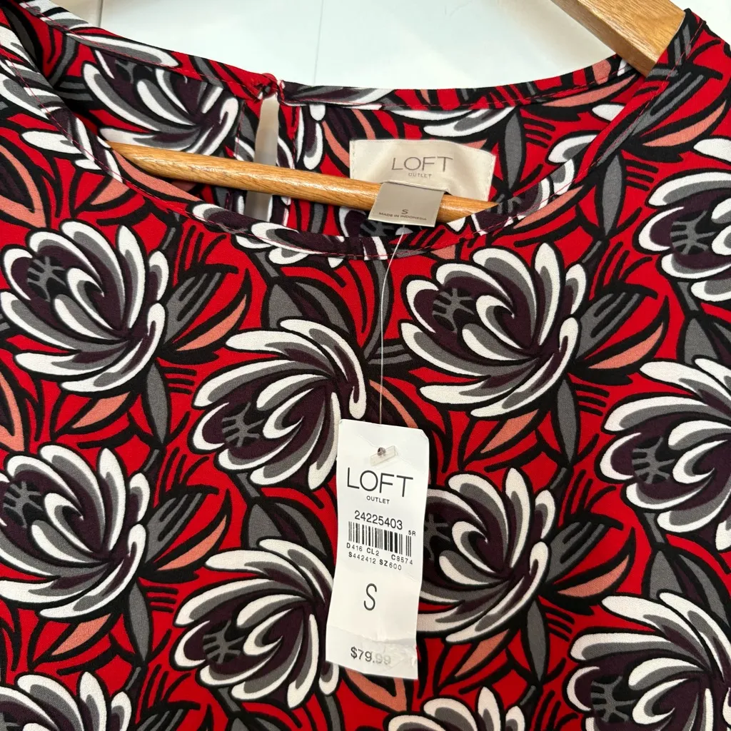 Loft Outlet‎ Red Floral Dress Size Small - Image 4