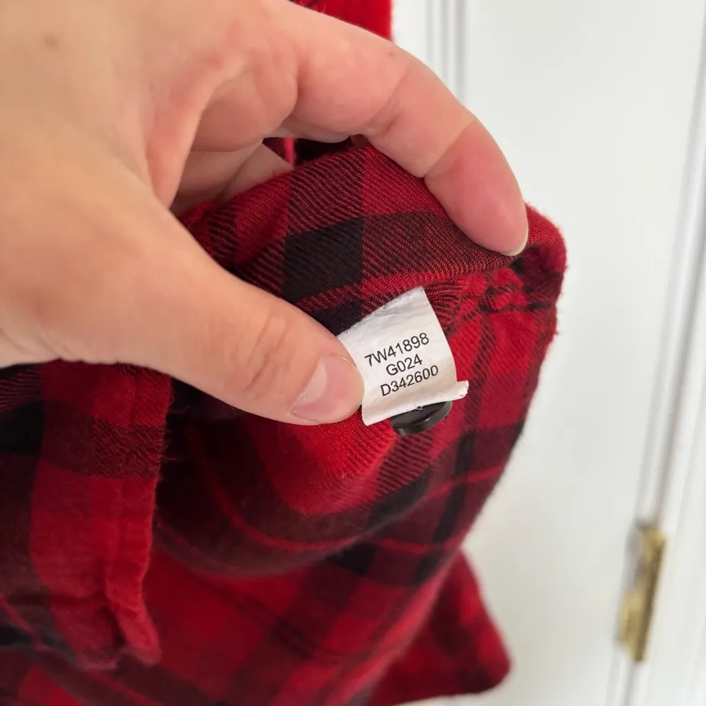 Lucky Brand Red and Black Plaid Flannel Shirt Size Large - Image 6