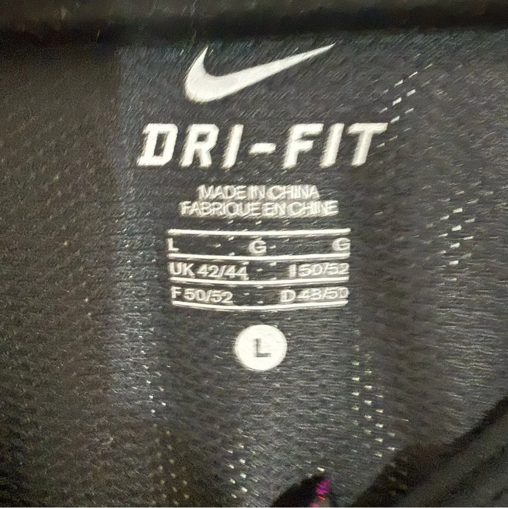 Nike Dri-FIT Black Performance Top Size Large - Image 2