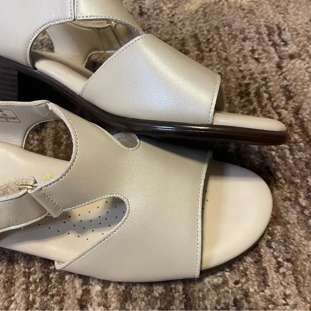 SAS Suntimer Heel Velcro Strap Sandal Size 8 - Image 4