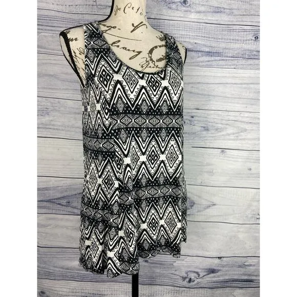 Cato Sleeveless Jersey Knit Tank Top Womens S Scoop Neck Zipper Back Geometric - Image 2