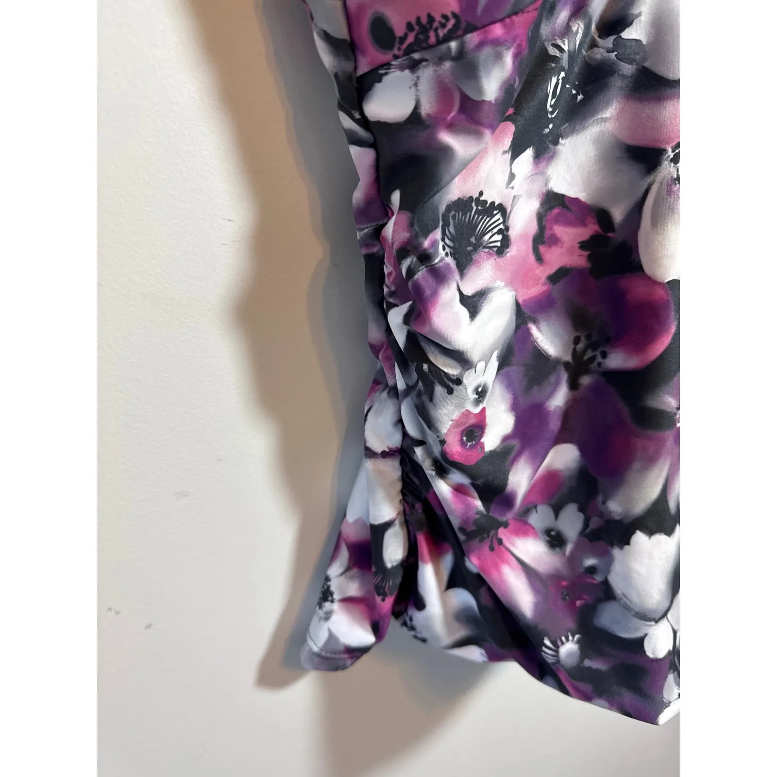 Brand New Talisea Women's Large Pink Black Floral Tankini Top Swimwear - Image 8