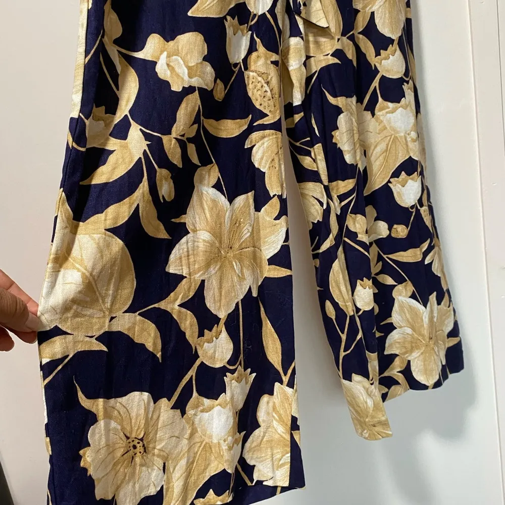 Joie -capri Floral Wide-Leg Pants in Navy and Gold NWOT - Image 3