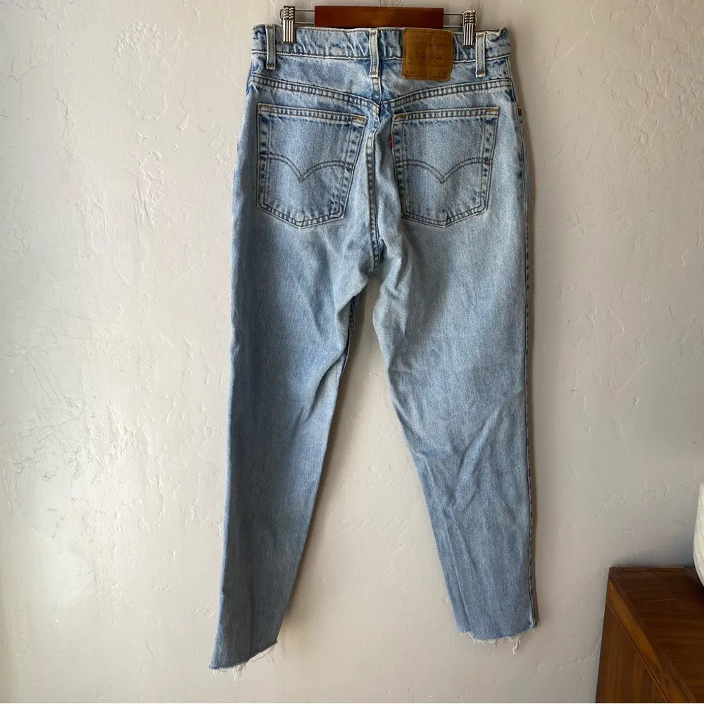 Vintage 90s Levi's 550 Light Wash Relaxed Fit Tapered Leg Jeans Made in USA 1997 - Image 5