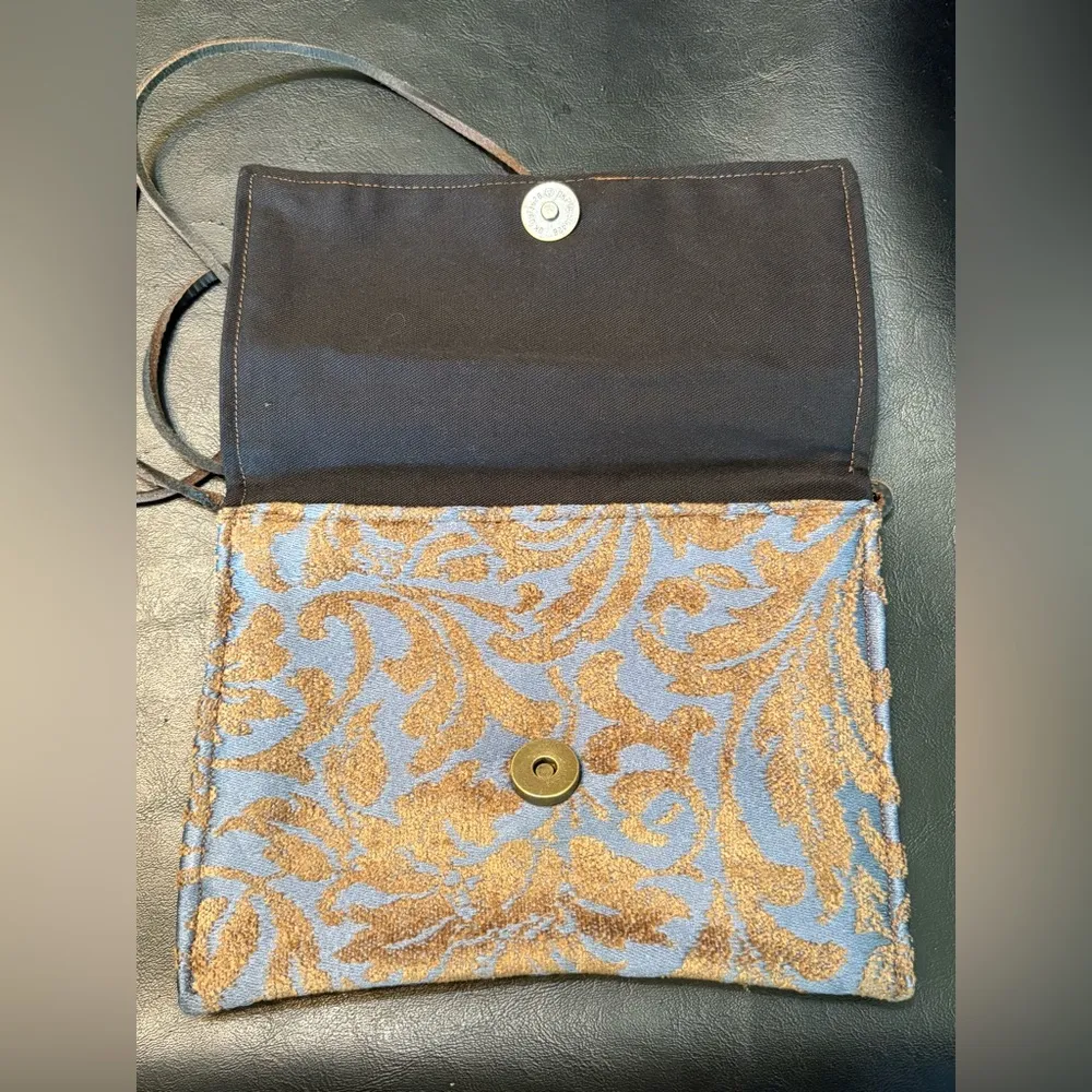 Floral Embossed Tooled Clutch Tan - Image 5