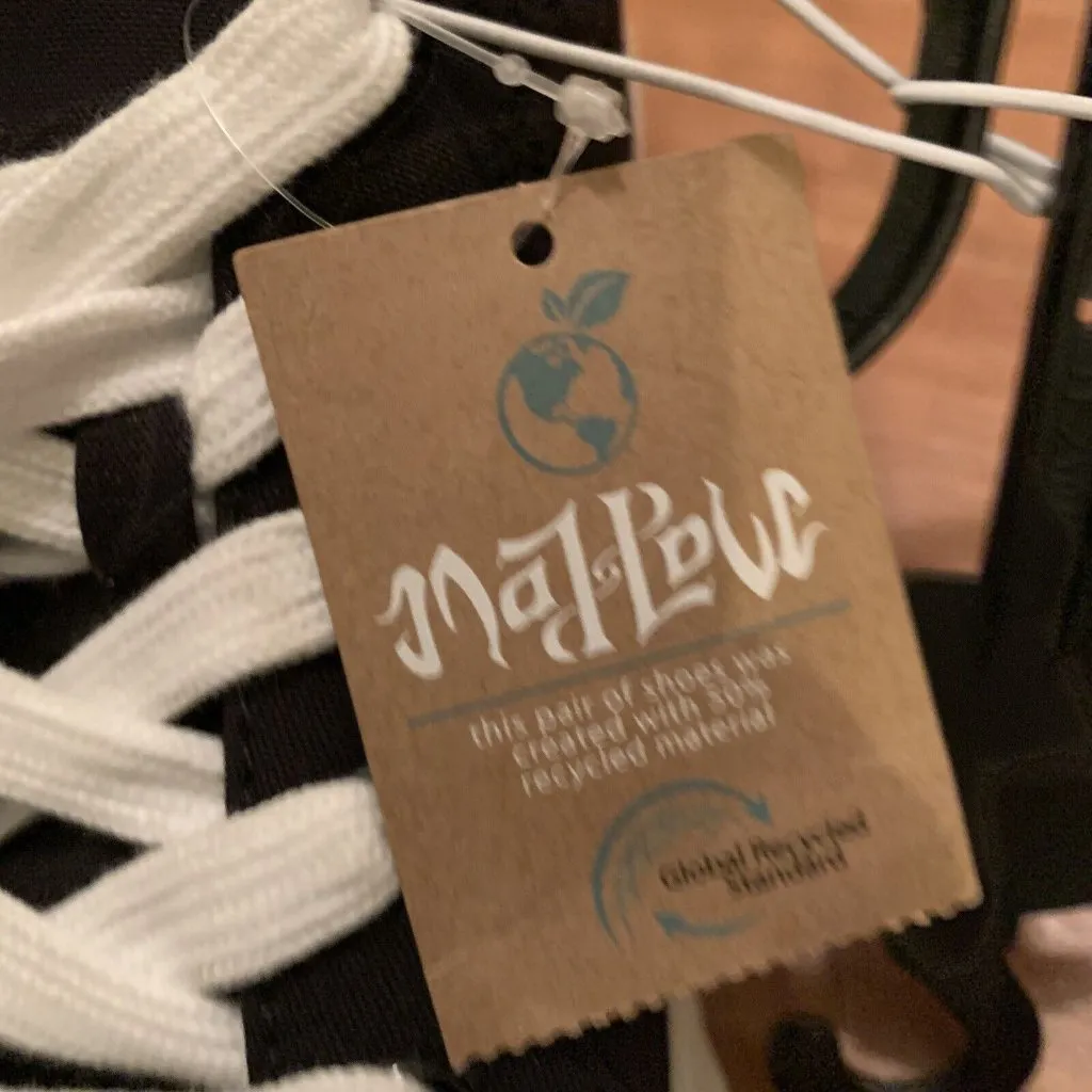 Mad Love Sia Apparel Women's Lace Up Canvas Shoes Sneakers Size 9 Black - Image 3